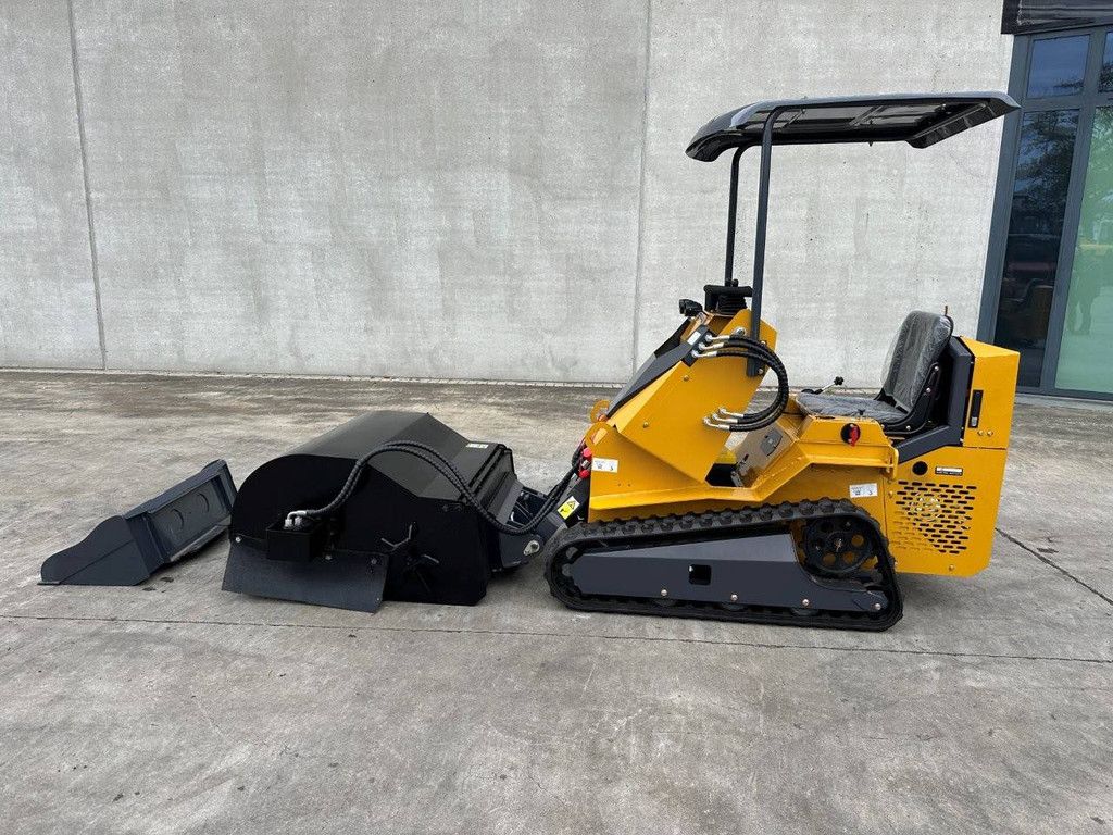 Newrick ZW480 Diesel 2025 NEW Tracked Loader with Brush