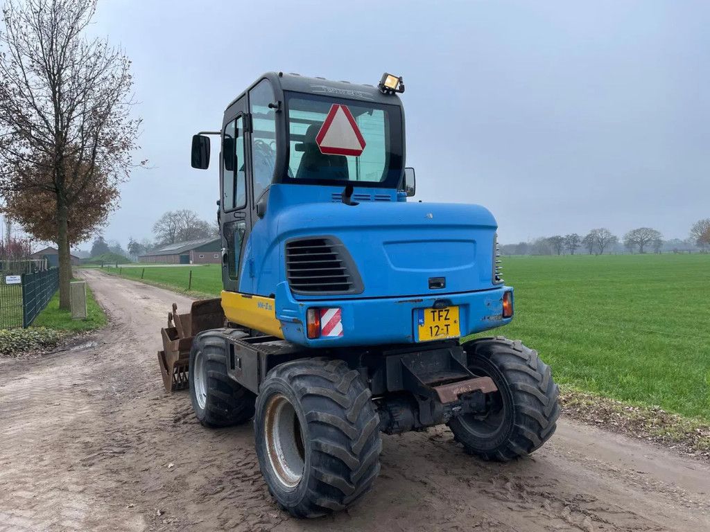 Doosan DX55 WD Bandenkraan Graafmachine