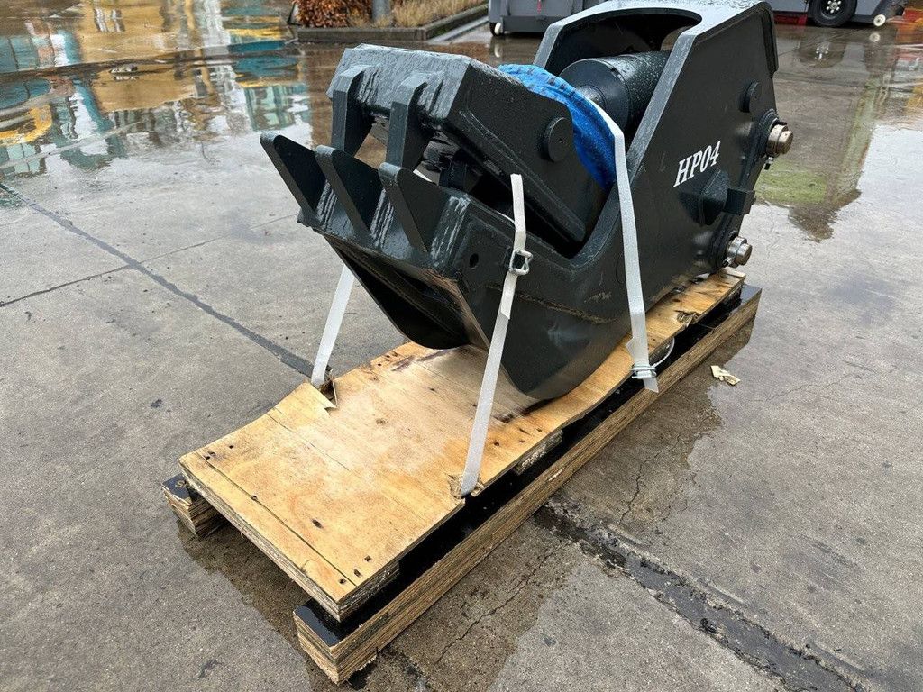 Crusher HP04 with Hydraulic Lines New