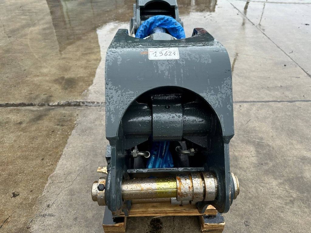 Crusher HP04 with Hydraulic Lines New