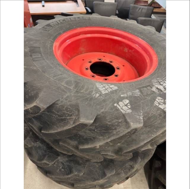 Michelin OmniBib 480/70R28 op Fendt velgen