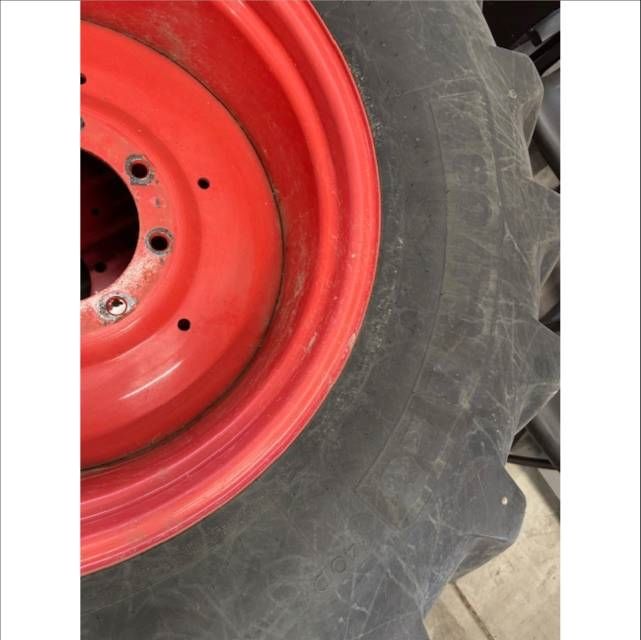 Michelin OmniBib 480/70R28 op Fendt velgen