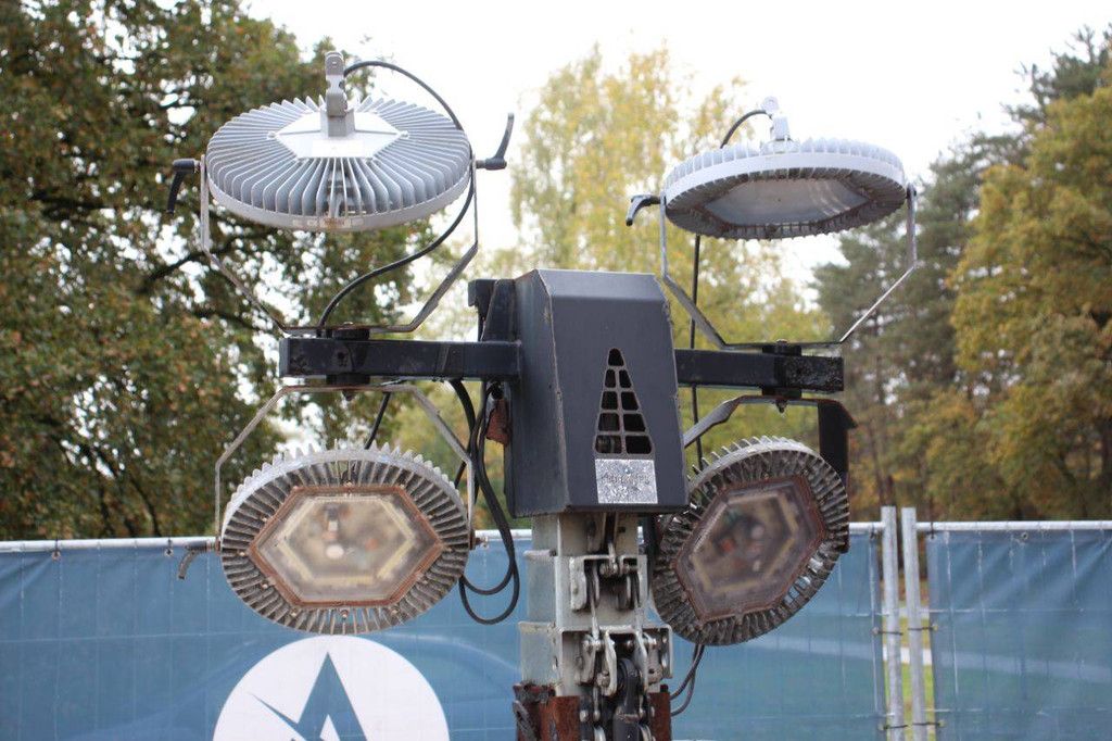 Light pole Towerlight VT1 Variant A Electric 2014