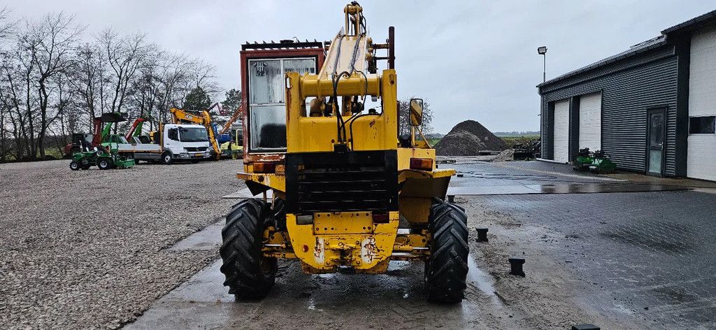 JCB 520M 2