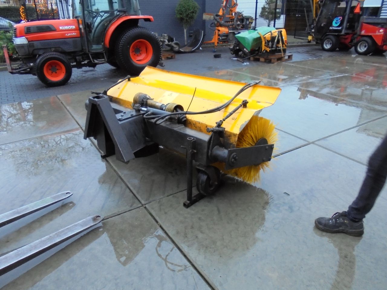 Stensballe sneeuwploeg/sneeuwborstel