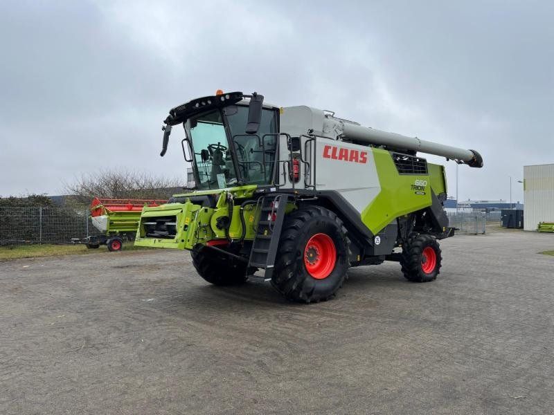 Claas TRION 660 MONTANA