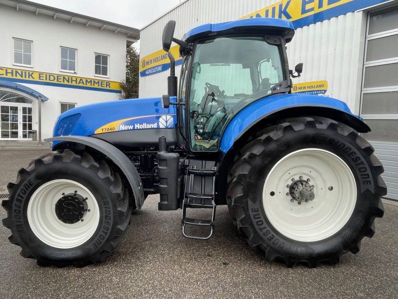 New Holland T7040 Power Command