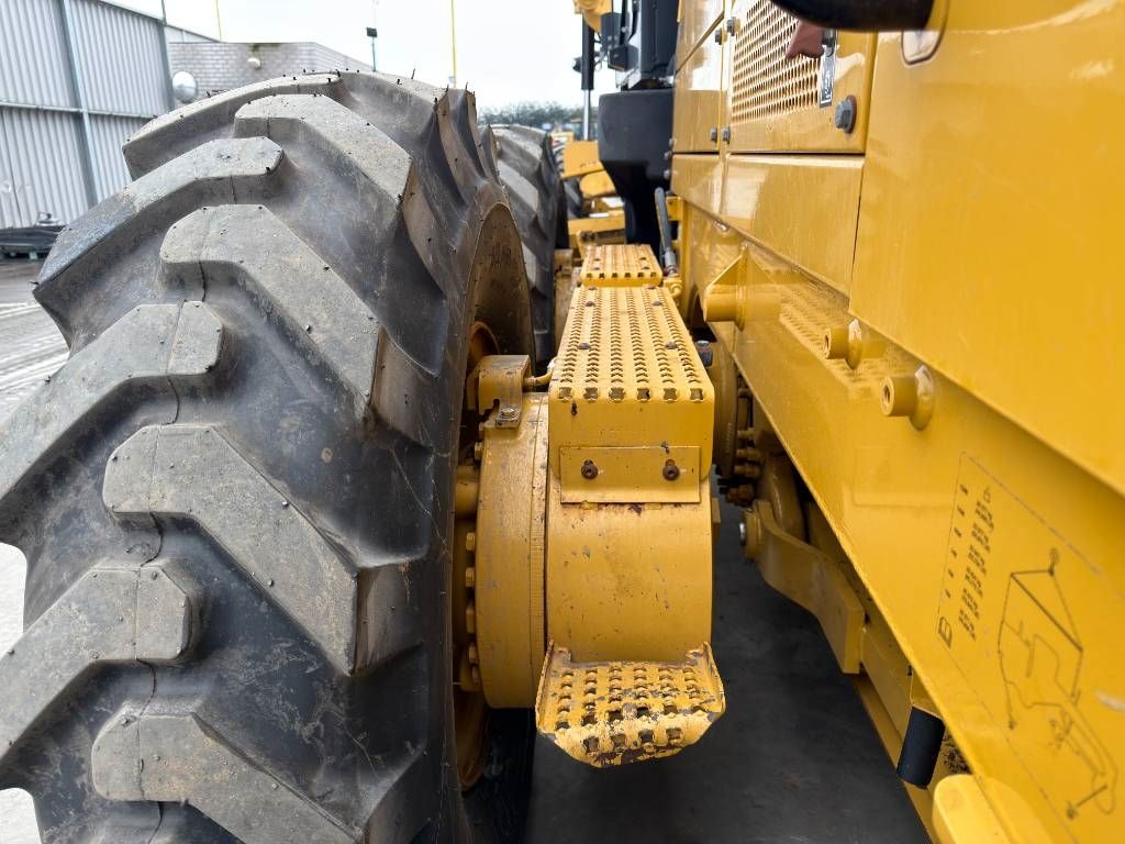 CAT 140M