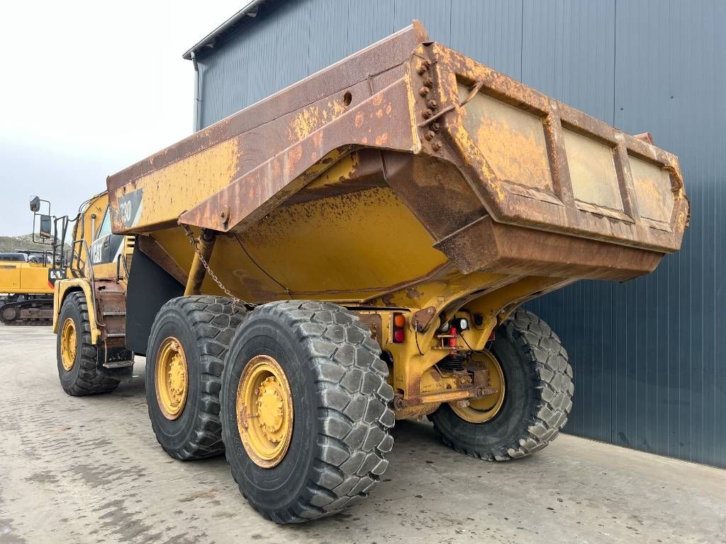 CAT 730