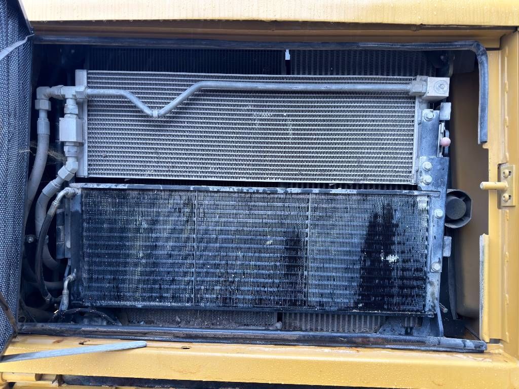 CAT 950H - Full steering - 3rd valve