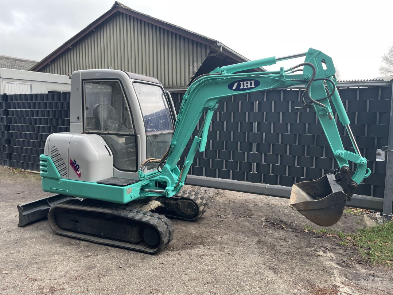 Ihi 28 J graafmachine kubota bobcat hitachi yanmar