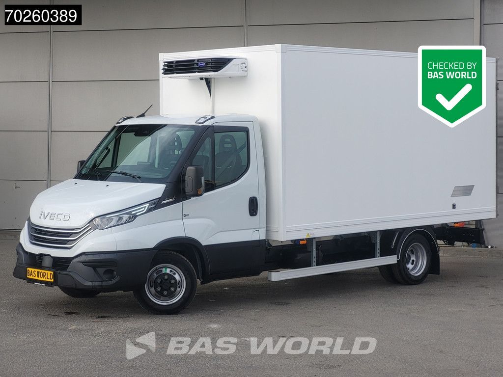 Iveco Daily 35C21 3.0L Koelwagen Vries Carrier Xarios 350 230V stekker CarPlay Airco ACC Koel Koeler Vriezer Vrieswagen Kühler Bakwagen Kühlwagen Kühlkoffer Vries Frigo Bakwagen 17m3 A/C