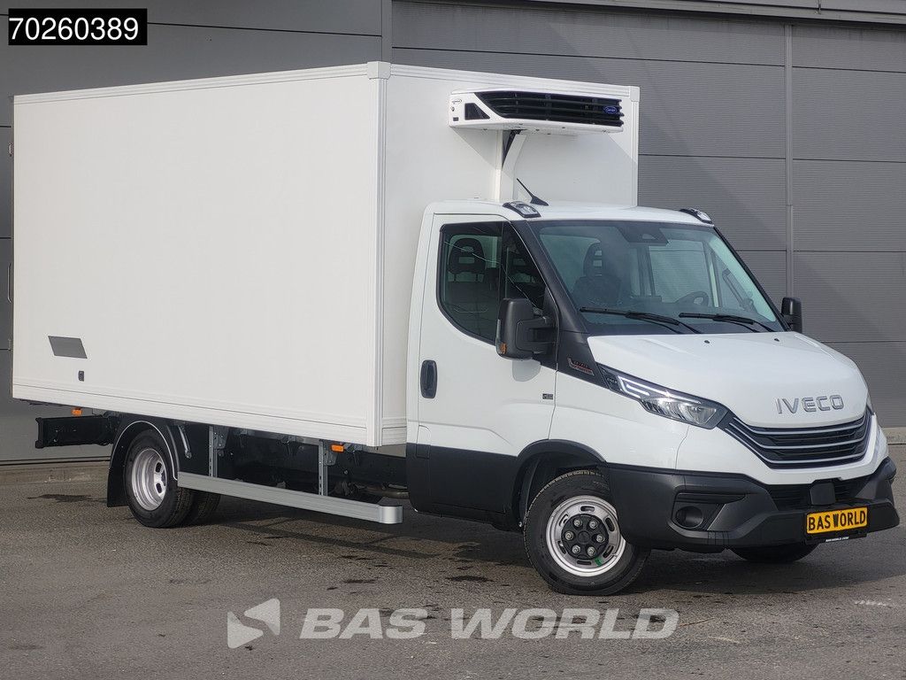 Iveco Daily 35C21 3.0L Koelwagen Vries Carrier Xarios 350 230V stekker CarPlay Airco ACC Koel Koeler Vriezer Vrieswagen Kühler Bakwagen Kühlwagen Kühlkoffer Vries Frigo Bakwagen 17m3 A/C