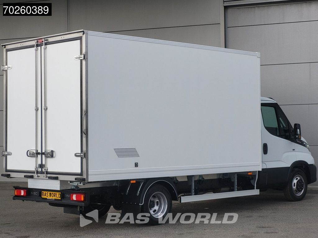 Iveco Daily 35C21 3.0L Koelwagen Vries Carrier Xarios 350 230V stekker CarPlay Airco ACC Koel Koeler Vriezer Vrieswagen Kühler Bakwagen Kühlwagen Kühlkoffer Vries Frigo Bakwagen 17m3 A/C
