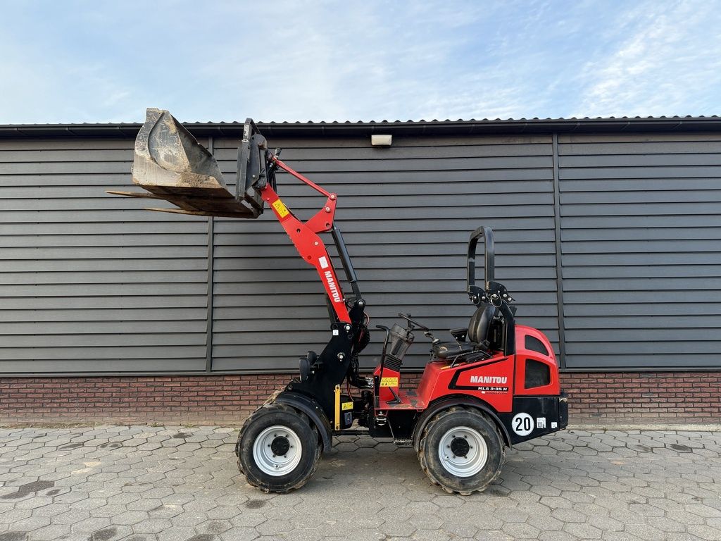 Manitou MLA3-35H minishovel / kniklader