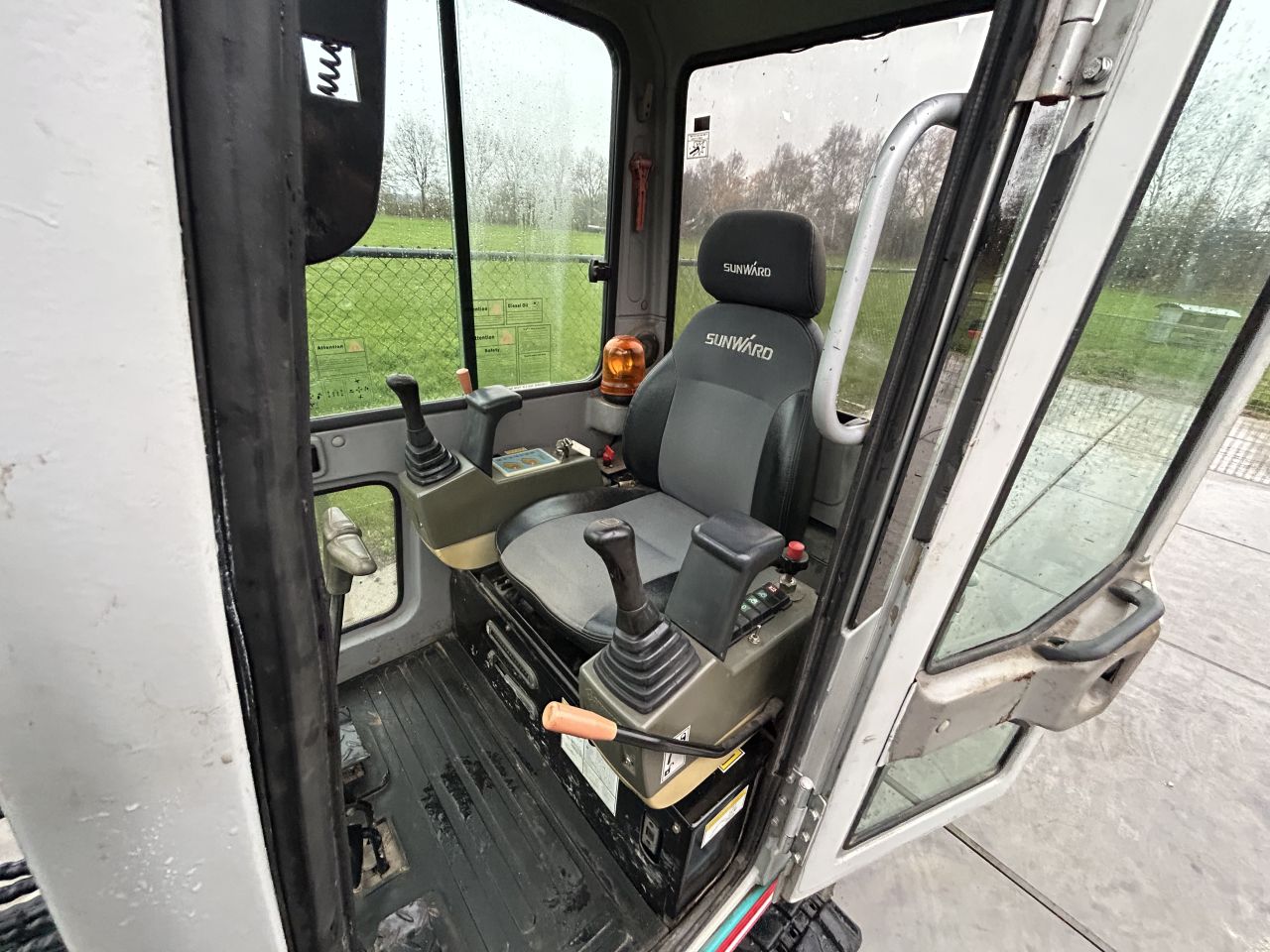 Mooie complete set! Sunward minigraver met aanhanger