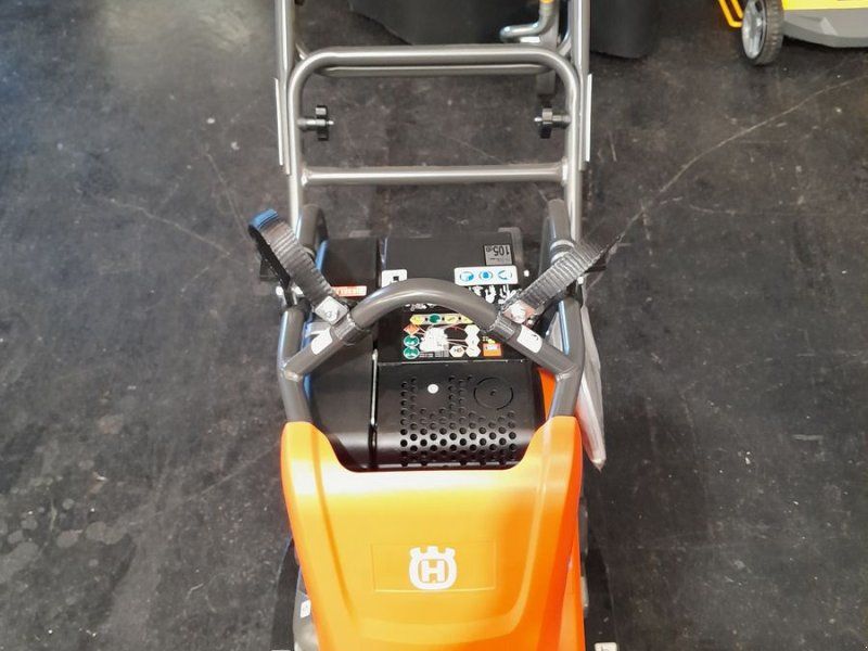 Husqvarna Rüttelplatte LF 130 LT (Diesel)