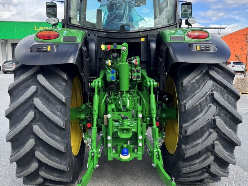 John Deere 6150R