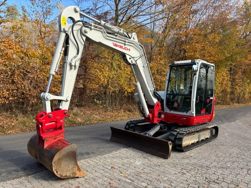 Takeuchi TB 370