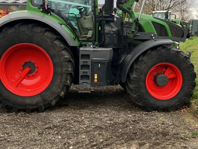 Fendt 828 Vario S4 ProfiPlus