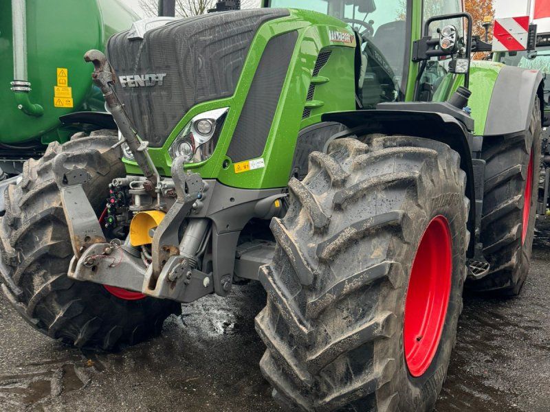 Fendt 828 Vario S4 Profi Plus