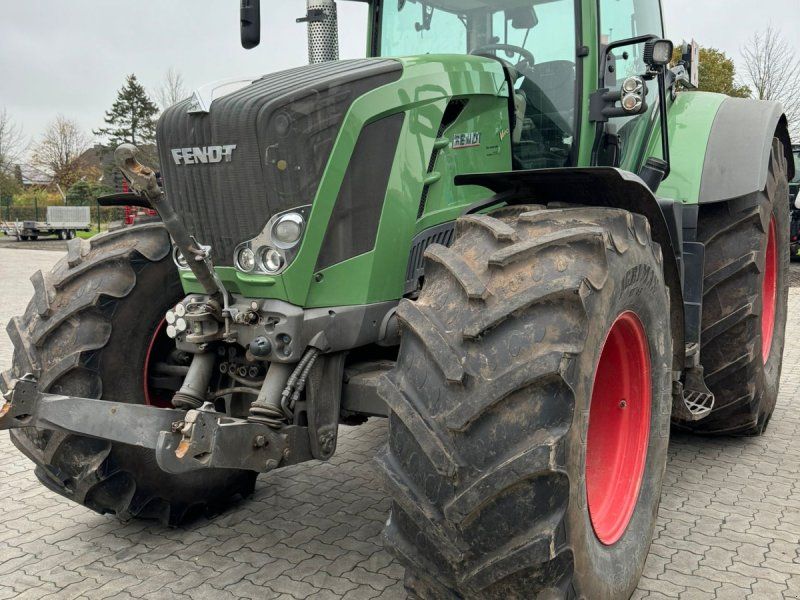 Fendt 824 Vario SCR Profi Plus