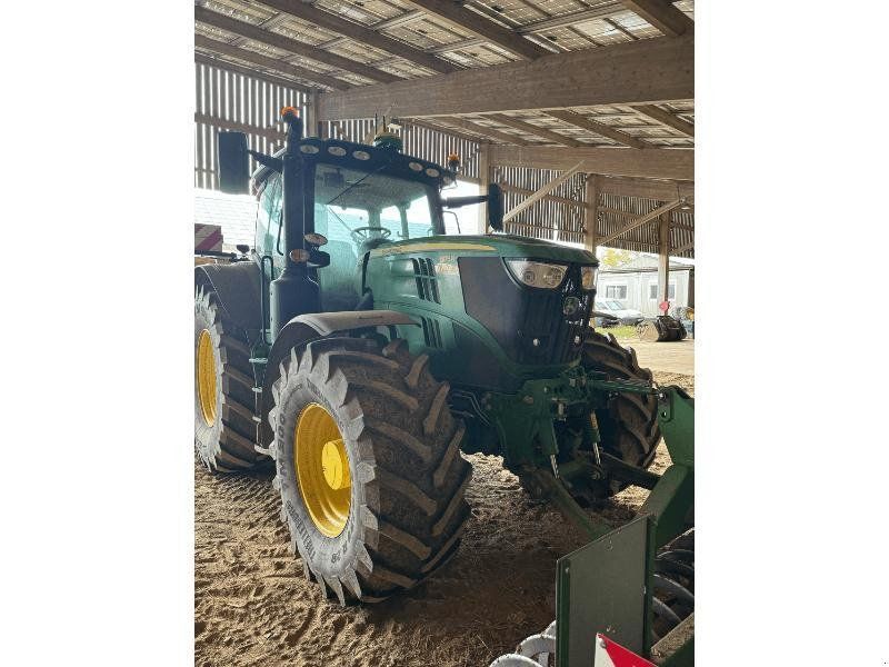 John Deere 6175R
