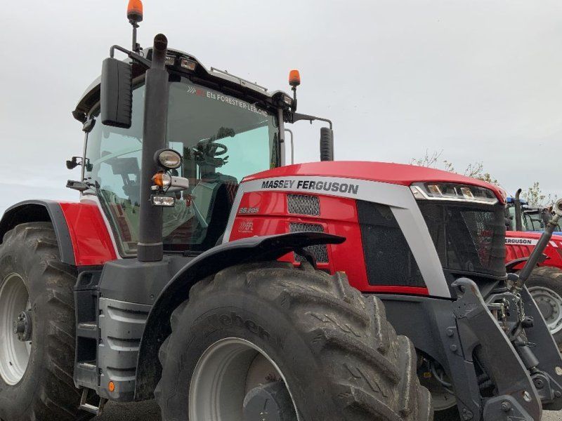 Massey Ferguson 8S.205