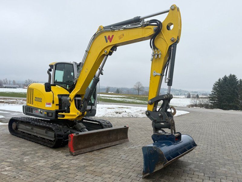 Wacker Neuson EZ 80 mit Powertilt