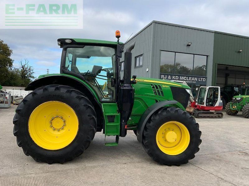 John Deere 6215r  (st24428)