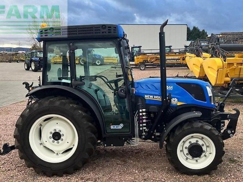 New Holland t 4.100 f schmalspur obstbau weinbau F