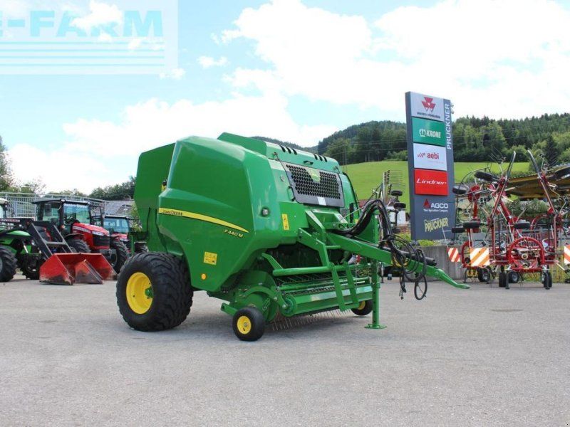 John Deere f 440m