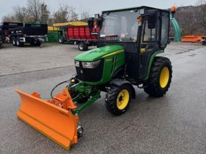 John Deere 3025e