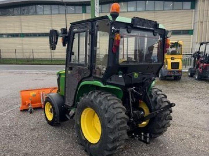 John Deere 3025e