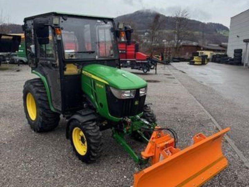 John Deere 3025e