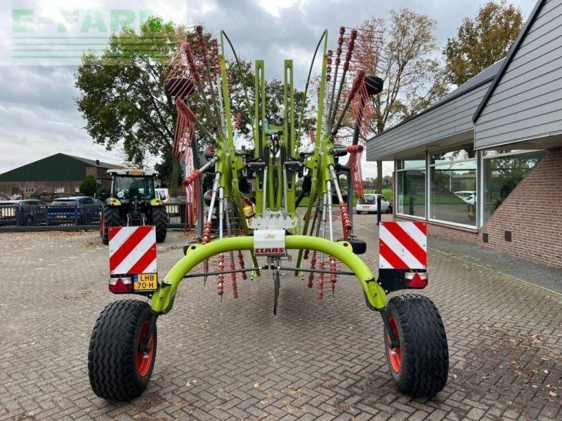 Claas liner 2900