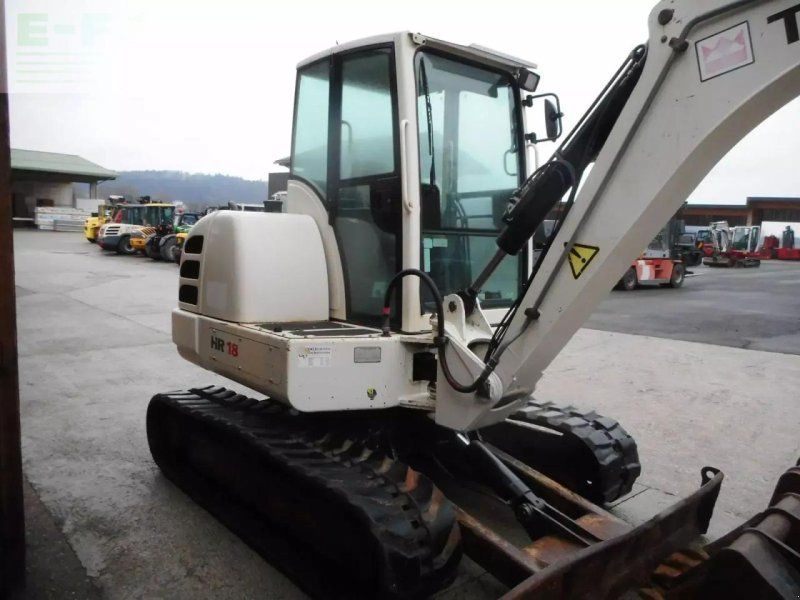 Schaeff hr18 ( 4.680kg ) sw + 3 löffel