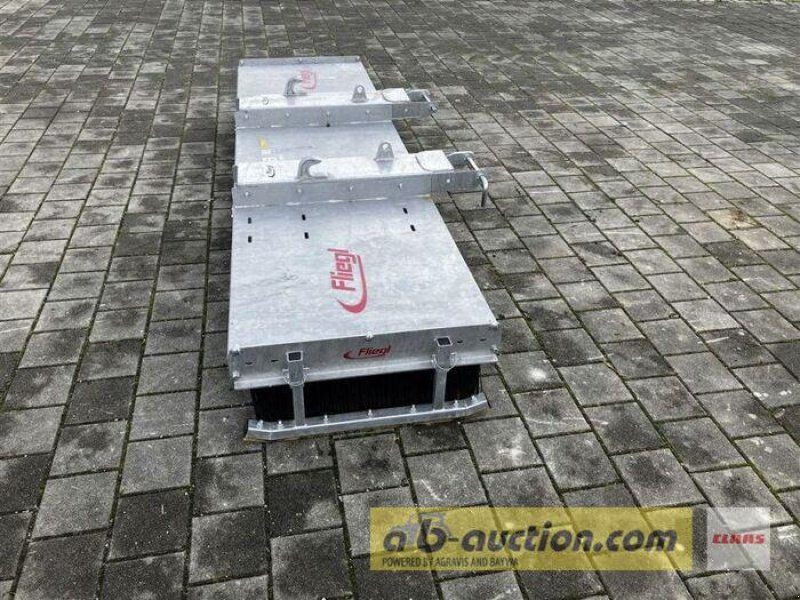 Fliegl KEHRBESEN LÖWE 3000MM