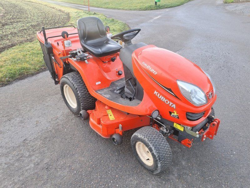 Kubota GR 2120