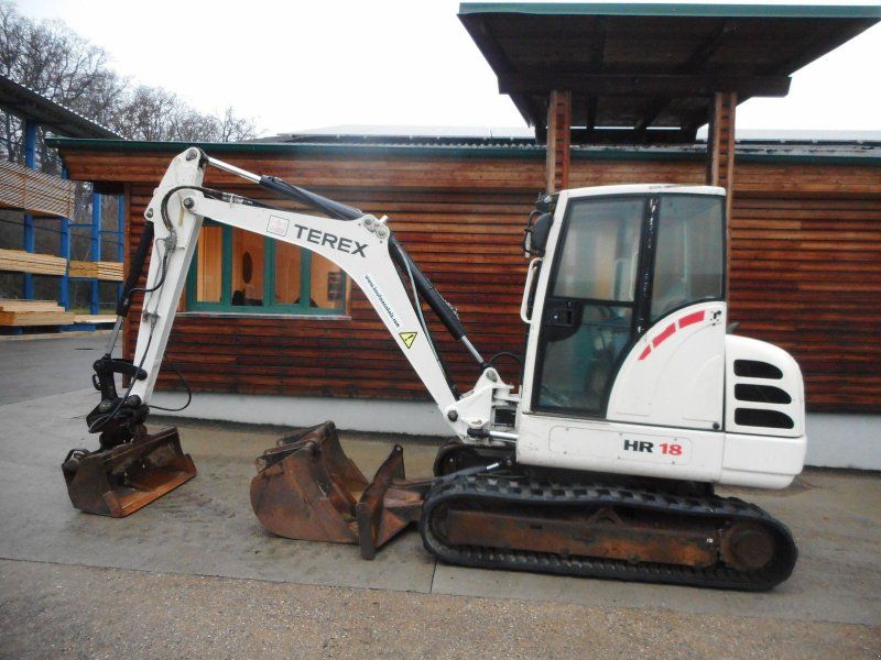 Schaeff HR18 ( 4.680kg ) SW + 3 Löffel