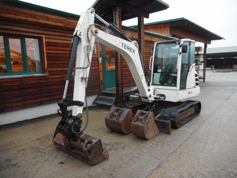 Schaeff HR18 ( 4.680kg ) SW + 3 Löffel