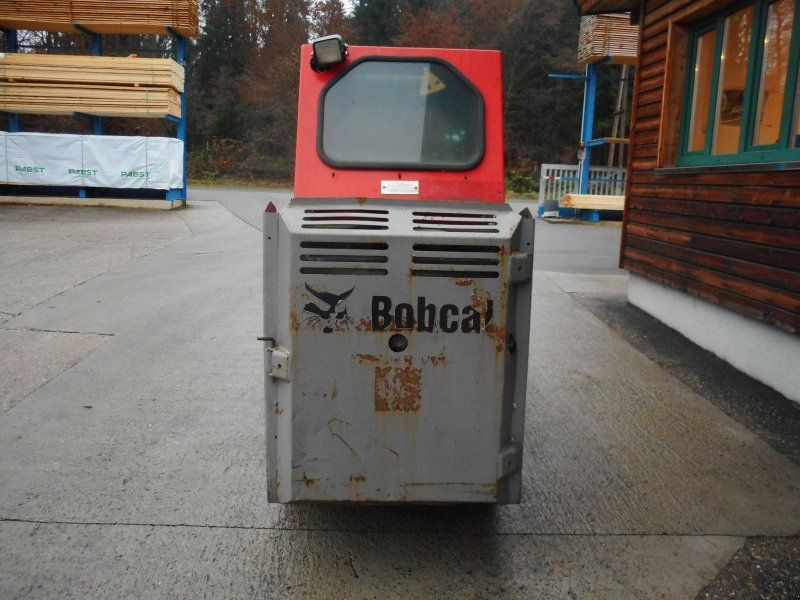 Bobcat S70 ( 1.270kg )  NEUE REIFEN