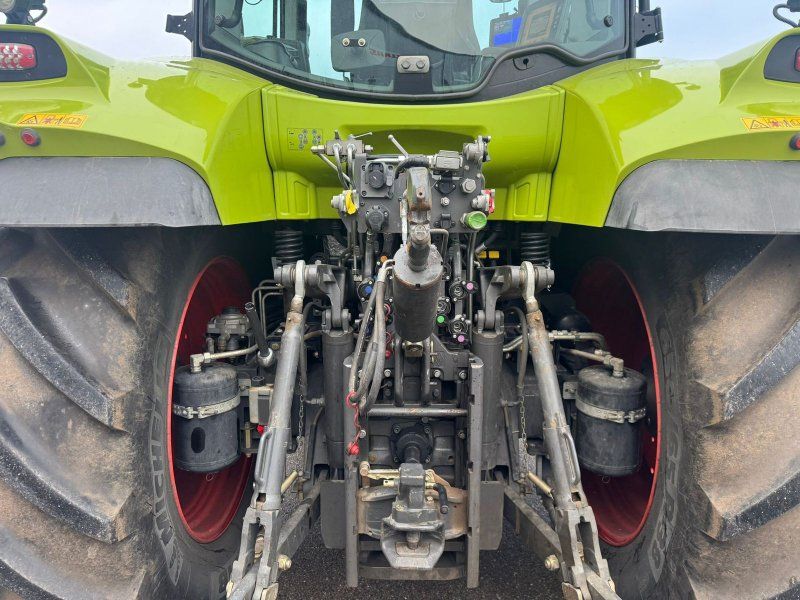 Claas Arion 640 CMATIC