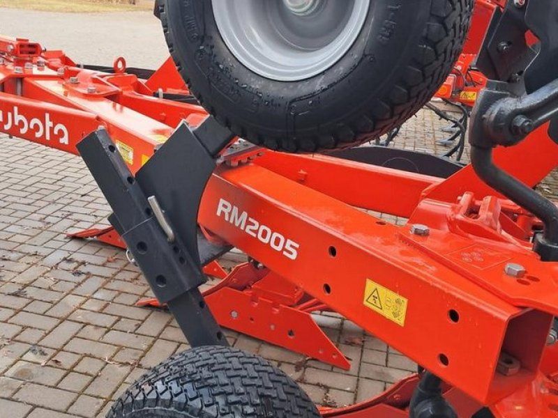 Kubota RM2005V-4