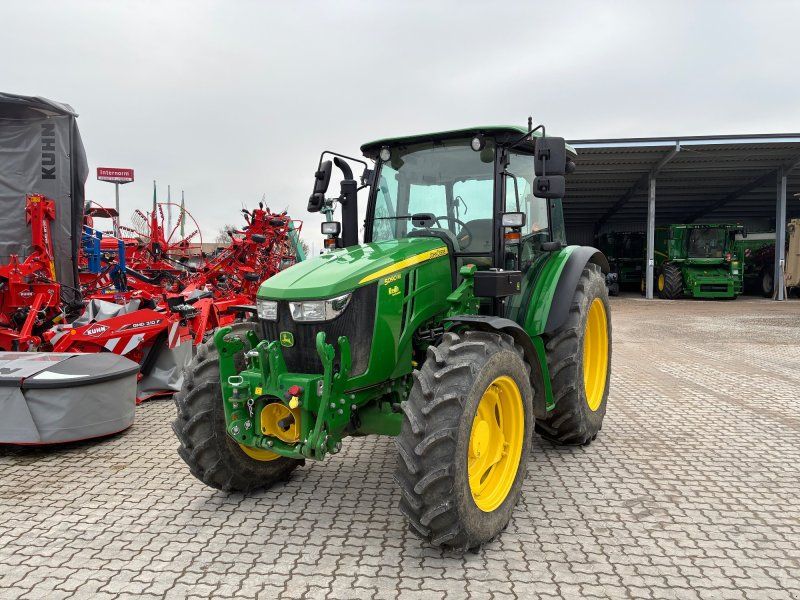 John Deere 5090 M