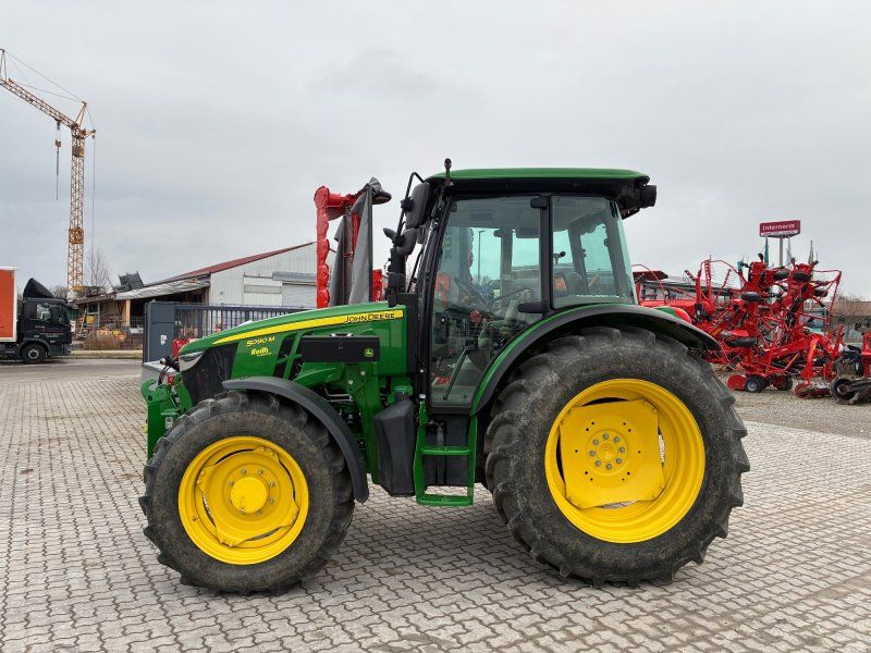 John Deere 5090 M