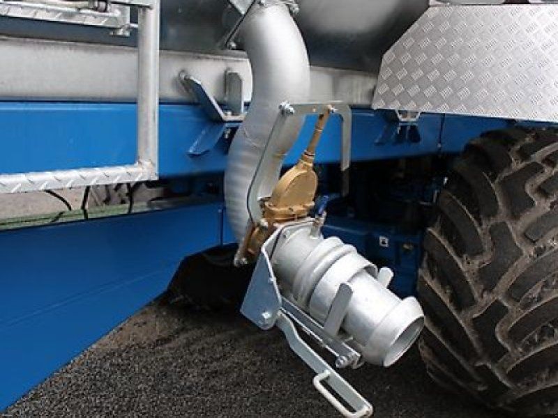 Meprozet PN-3/18 Güllefass 18000 l + Vogelsang Black Bird 15 m 750/45R26,