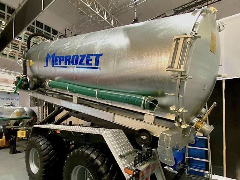 Meprozet Multilift Hakenlift-Güllefass 14000l Agritechnica