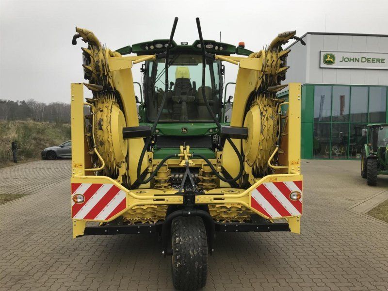 John Deere 8600