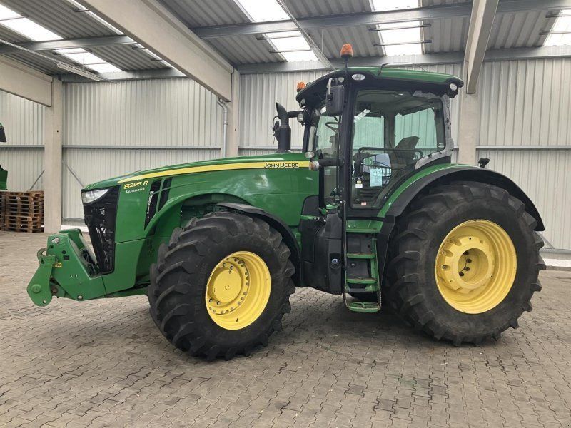 John Deere 8295R